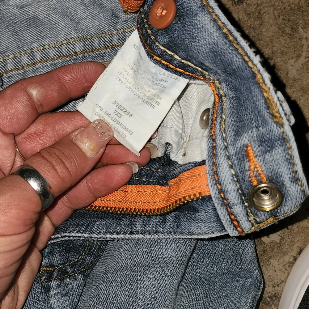 Jeans - Picture 2 of 2